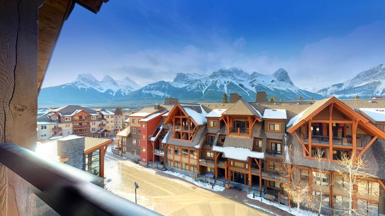 Spectacular Penthouse With Amazing Views, Indoor Pool And Hot Tub Hotel Canmore Exterior photo