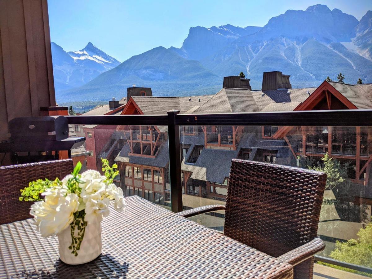 Spectacular Penthouse With Amazing Views, Indoor Pool And Hot Tub Hotel Canmore Exterior photo