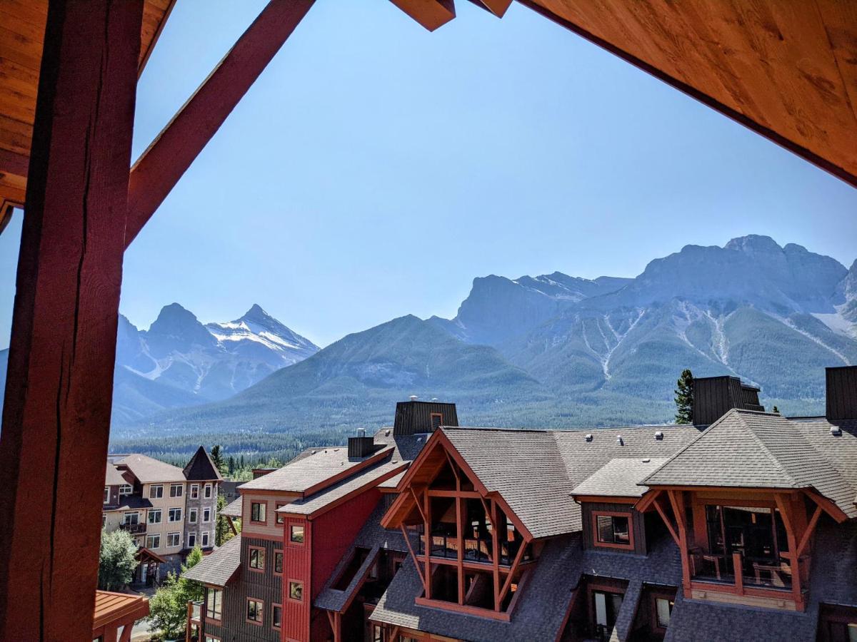 Spectacular Penthouse With Amazing Views, Indoor Pool And Hot Tub Hotel Canmore Exterior photo