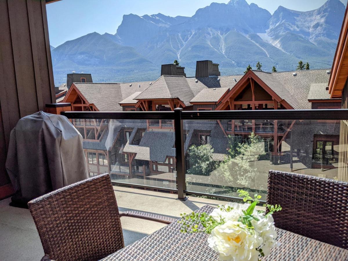 Spectacular Penthouse With Amazing Views, Indoor Pool And Hot Tub Hotel Canmore Exterior photo