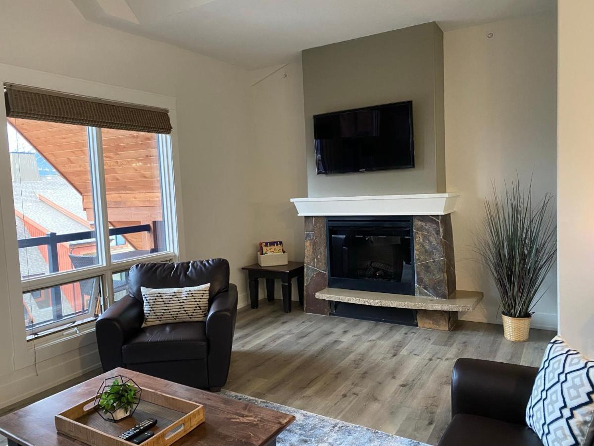 Spectacular Penthouse With Amazing Views, Indoor Pool And Hot Tub Hotel Canmore Exterior photo
